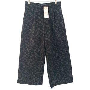 Shein MOD NWT 3D Floral Trouser Size Large in Black Pockets Wide Leg